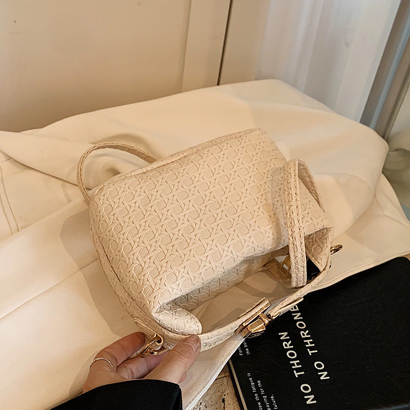 Woven Handheld Bag — product view 2