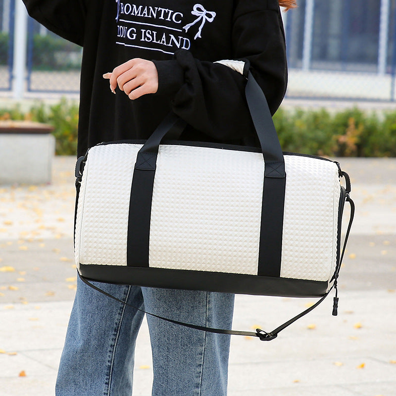 Ergonomic Textured Sports Duffle Bag LoungeYard — product view 3