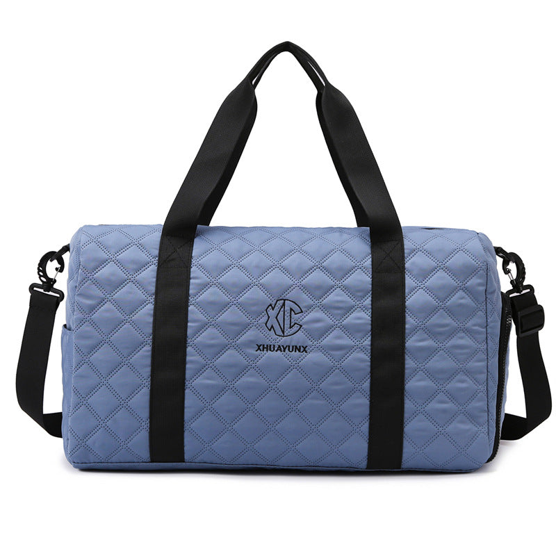 Stylish and Functional Travel Bag LoungeYard — product view 3