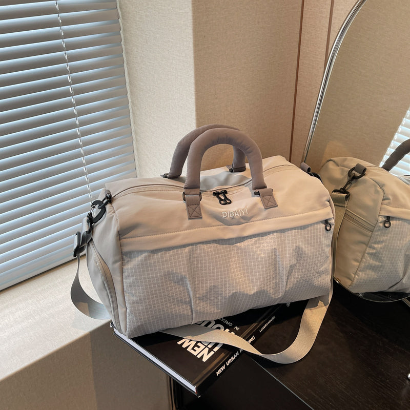 Multifunctional Travel Bag LoungeYard — product view 1
