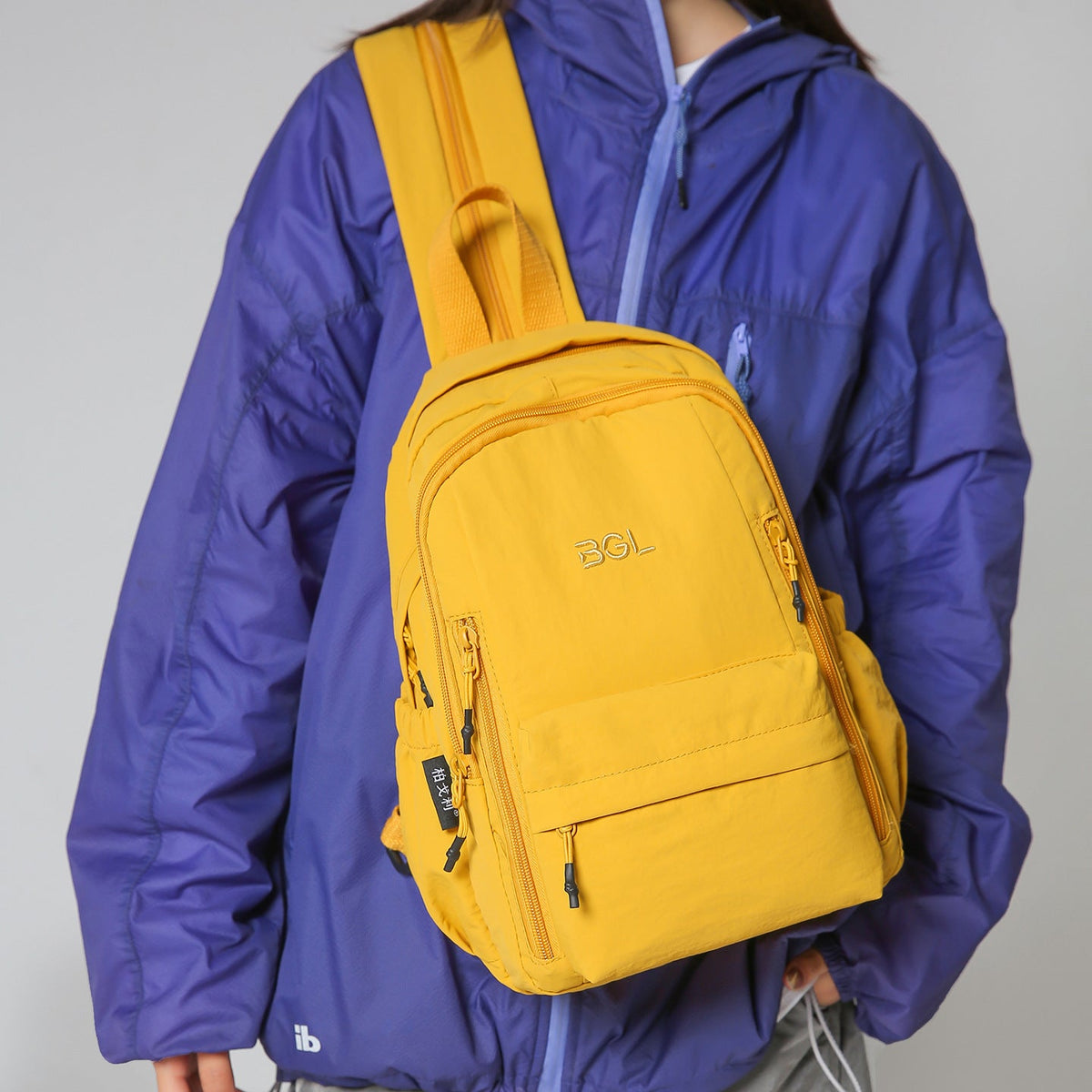 Lightweight Messenger Backpack LoungeYard — product view 2