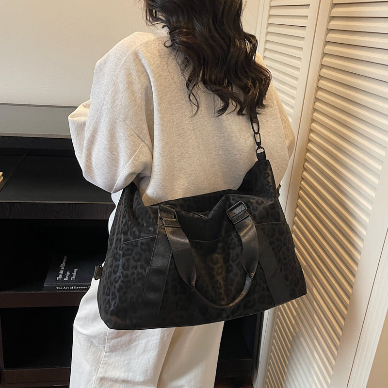 Stylish Gym Duffle Bag LoungeYard — product view 3