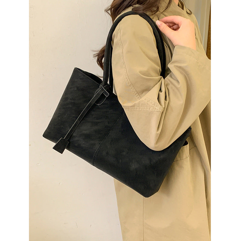 Classic Leather Tote Bag — product view 3
