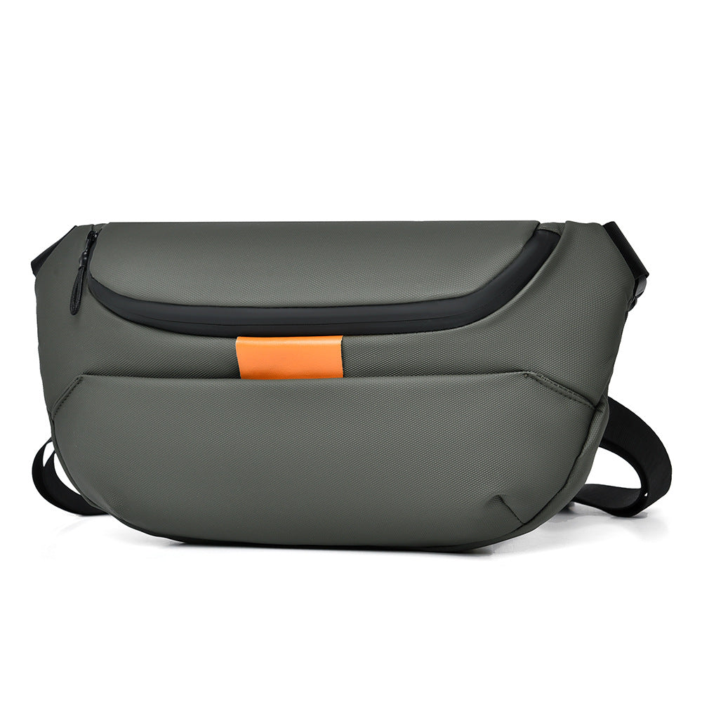 Sporty shoulder bag with versatile storage LoungeYard — product view 6