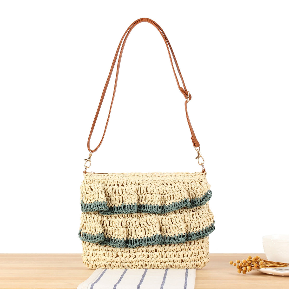 Trendy Handbag with Refinement LoungeYard — product view 6