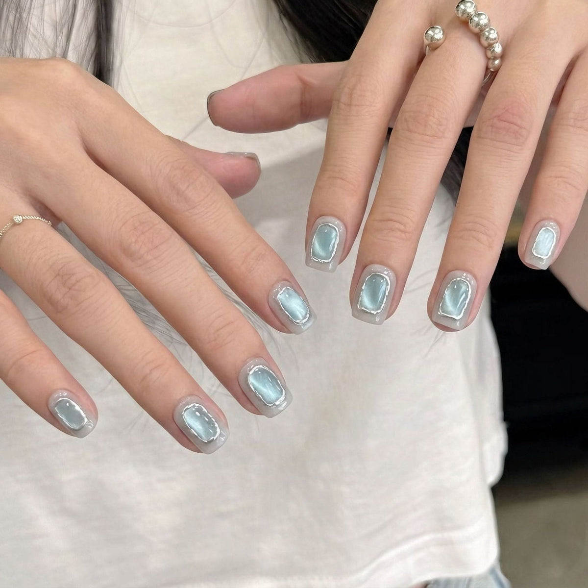 Luxurious Glossy Press-On Nail Set — product view 1