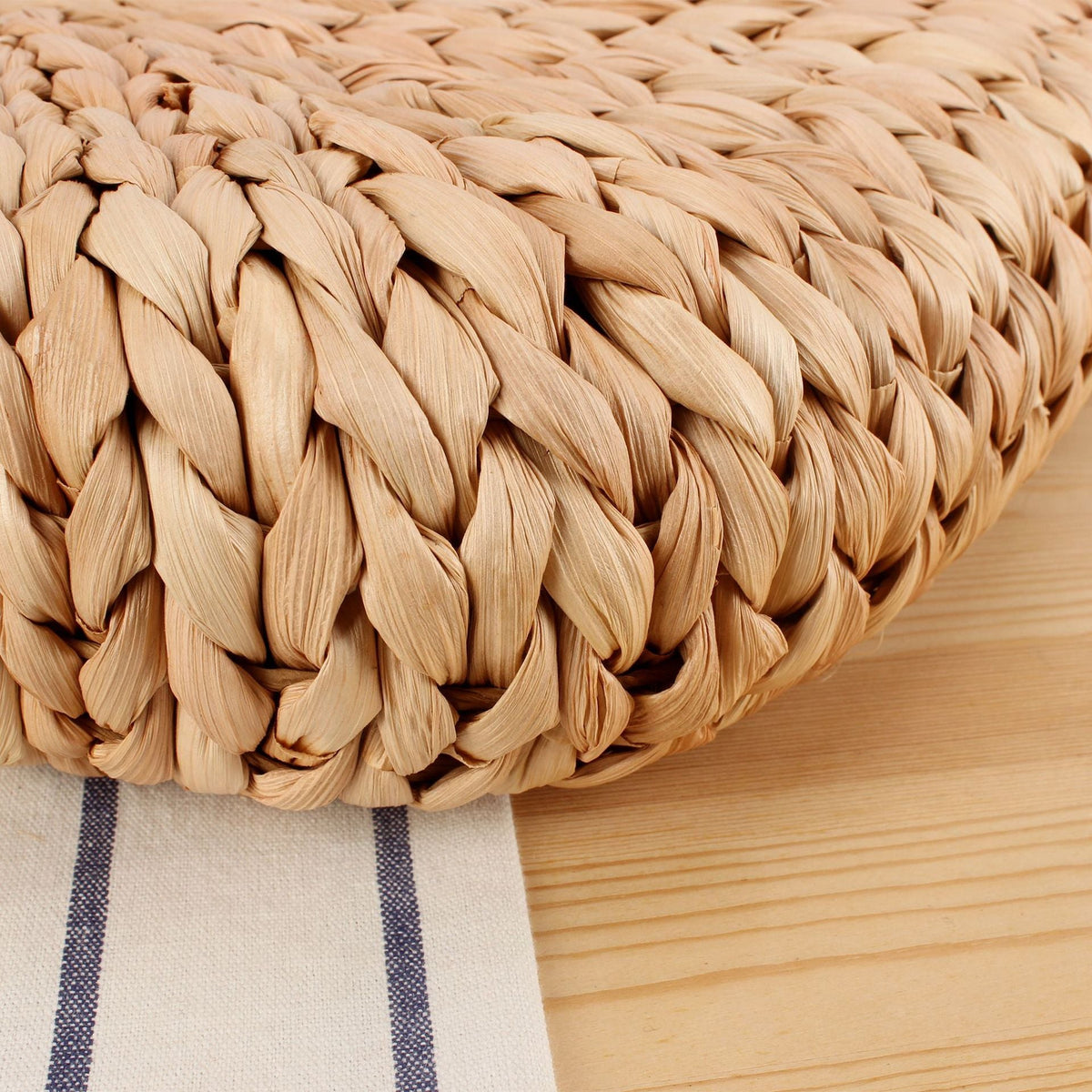 Handbag in Modern Basket Weave Pattern LoungeYard — product view 4