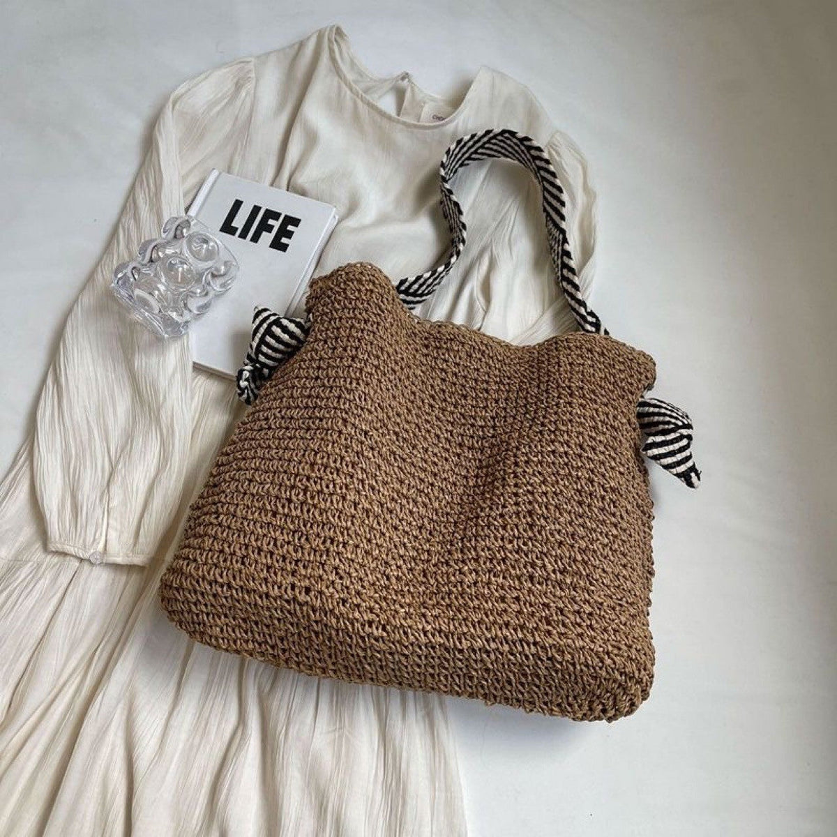 Handcrafted Trendy Straw Bag LoungeYard — product view 3