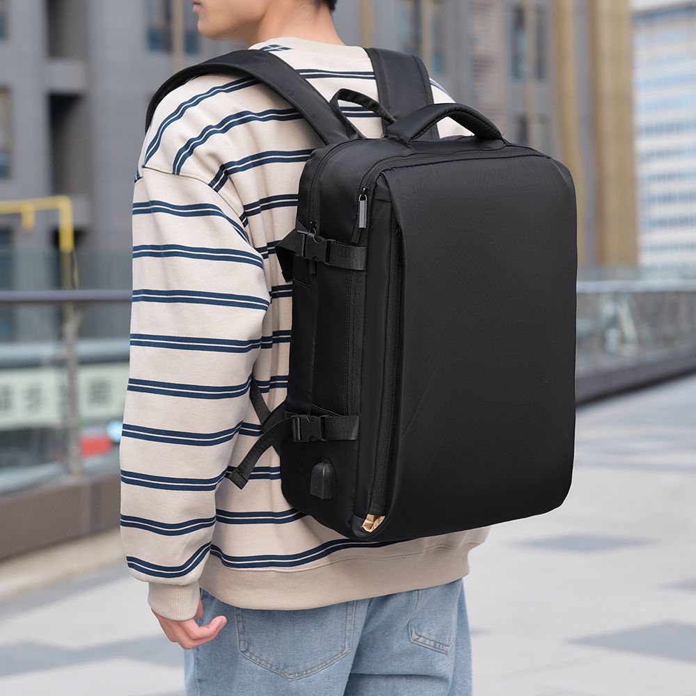 LoungeYard Backpack — product view 1