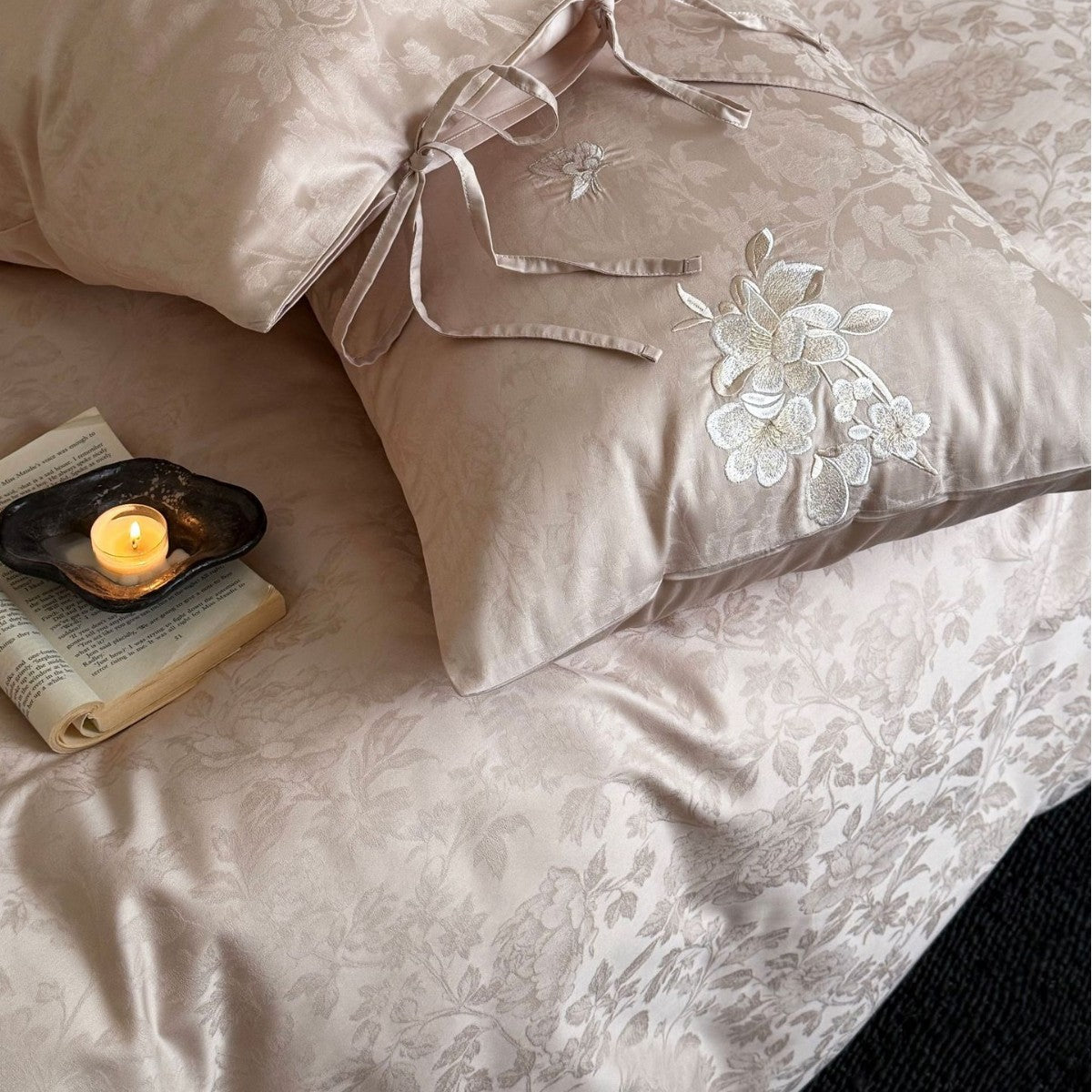 Jacquard bedding set with embroidered pillowcases and silk-soft touch LoungeYard — product view 4