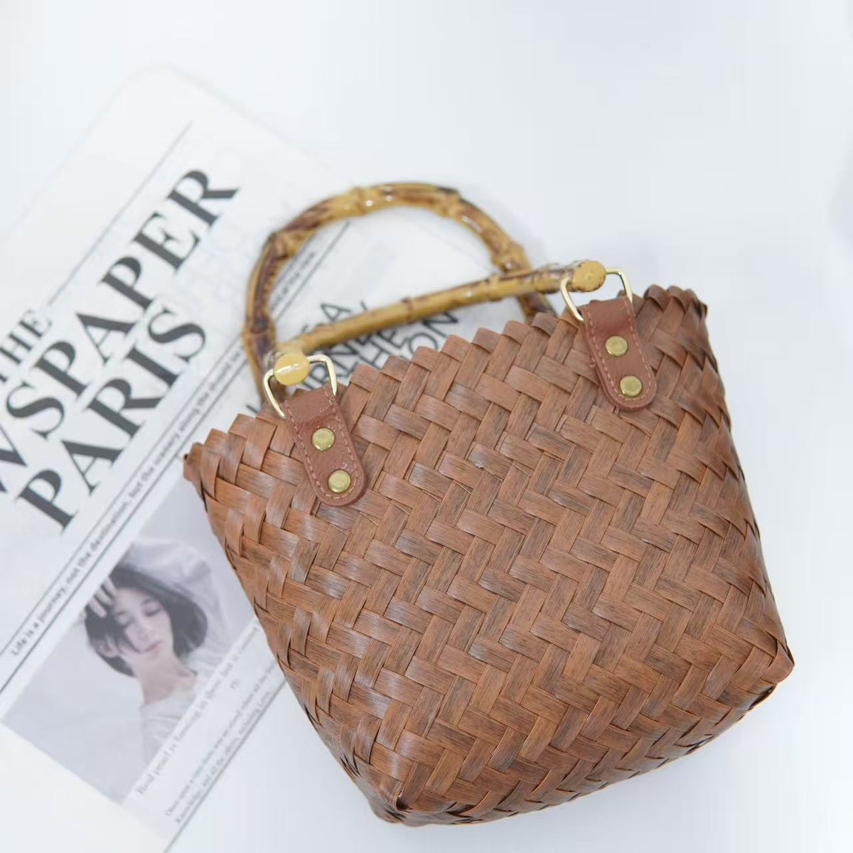 Braided tote bag with ergonomic handles LoungeYard — product view 3
