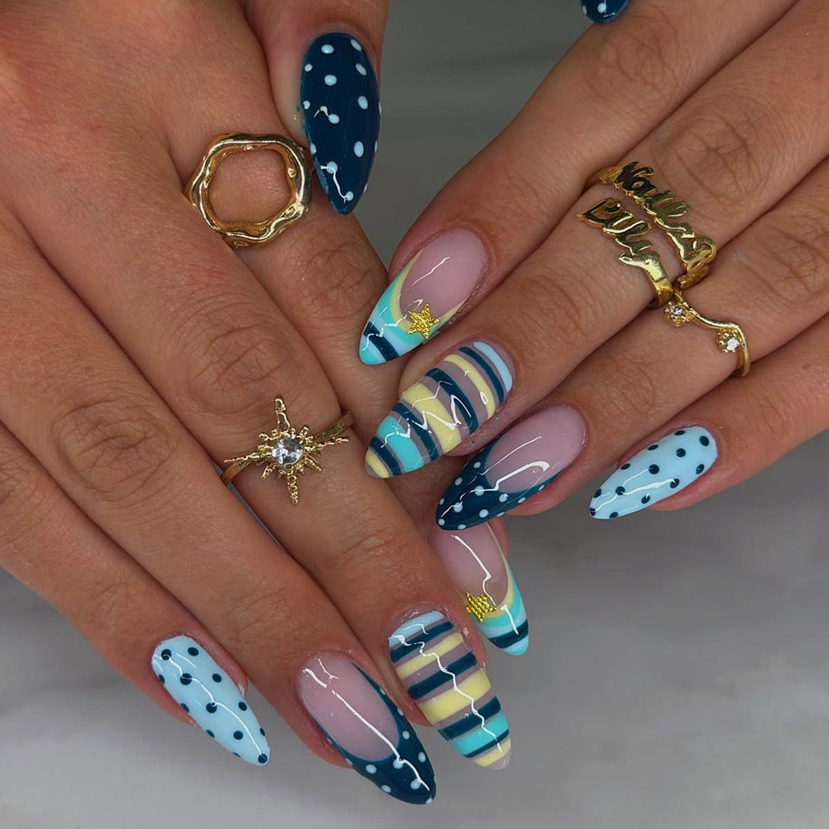Artistic Nail Art — product view 1