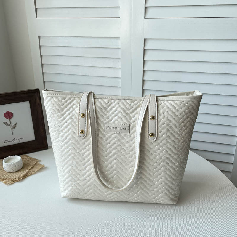 Textured Herringbone Pattern Tote Bag — product view 2