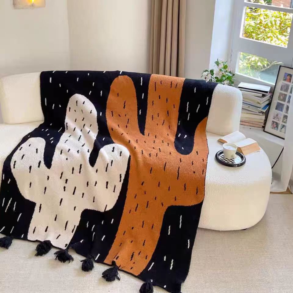 Decorative Knit Blanket — product view 1