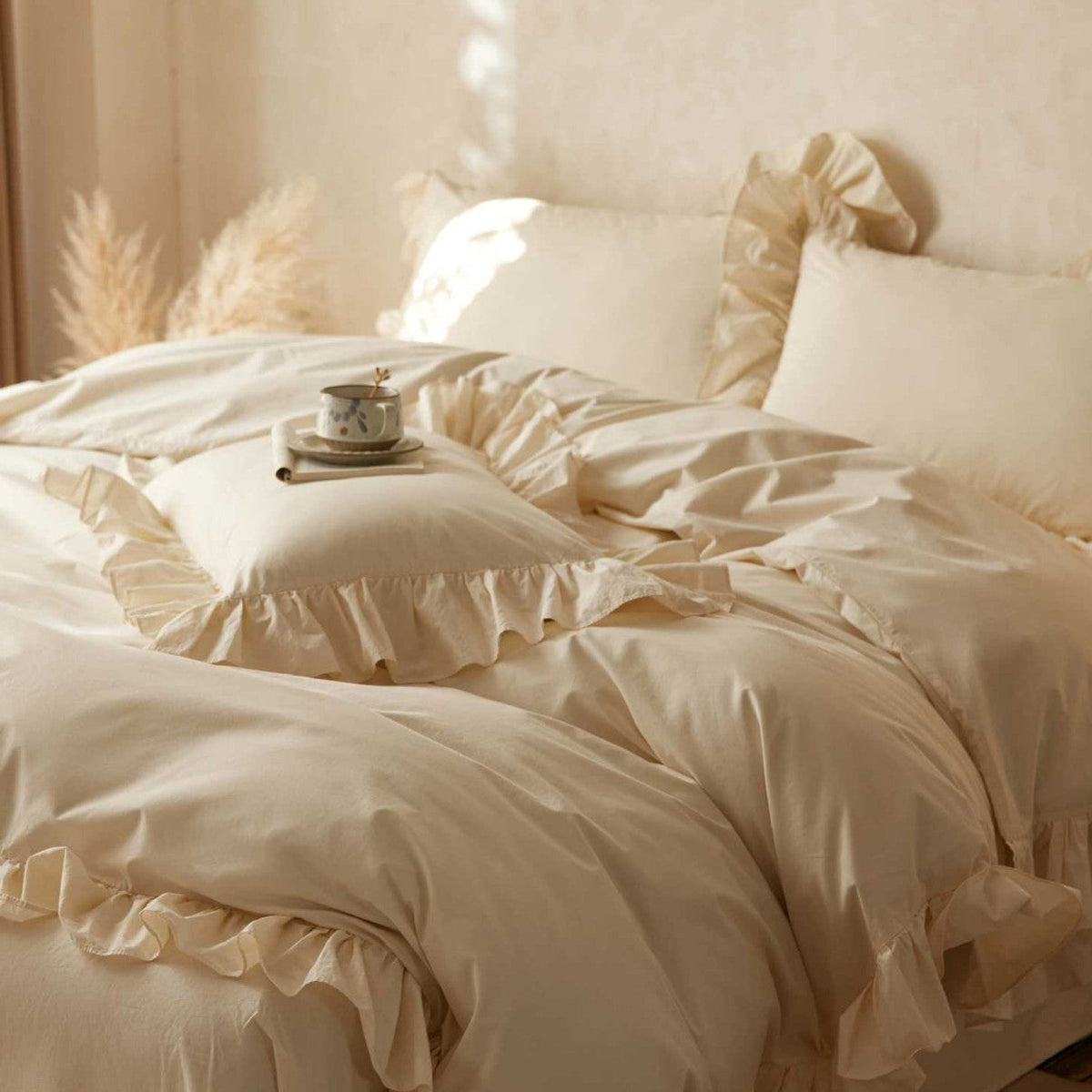 Luxurious bedding set with ruffle hem and soft cotton touch — product view 2