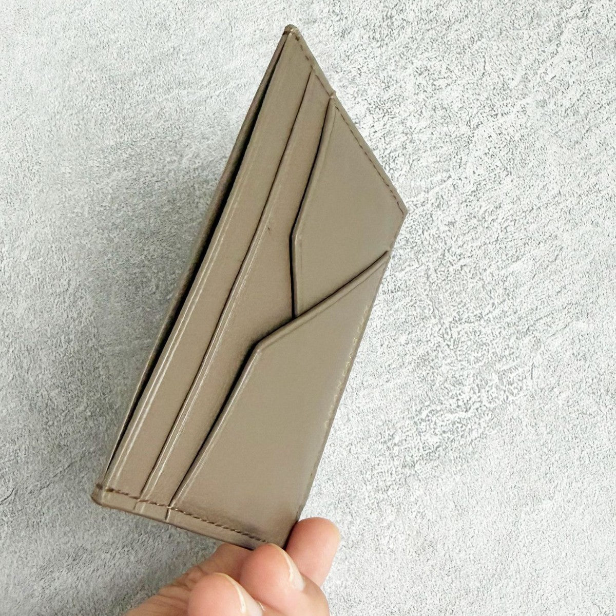 Minimalist Leather Card Case LoungeYard — product view 3