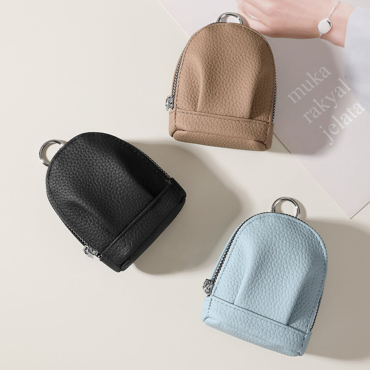Textured Leather Coin Pouch — product view 4