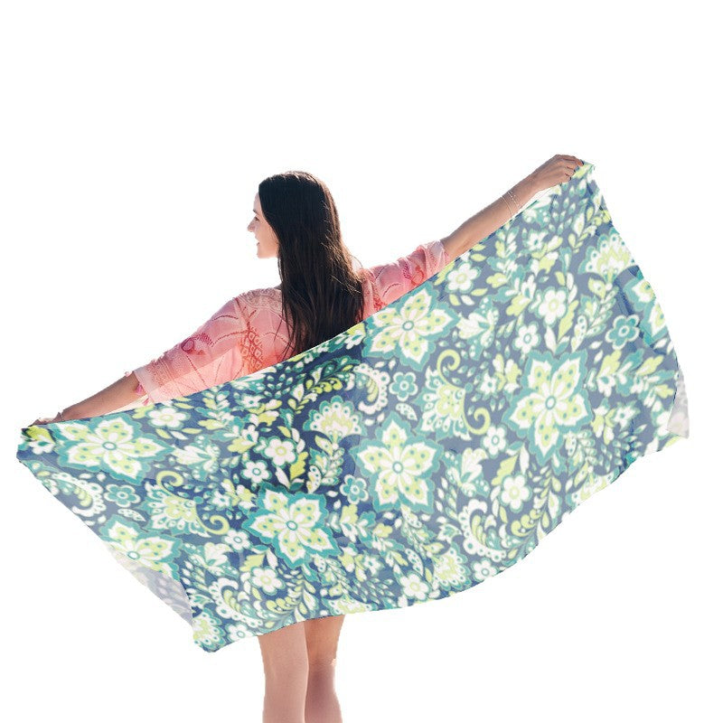 Beach towel with creative jellyfish pattern made of lightweight fabric LoungeYard — product view 4
