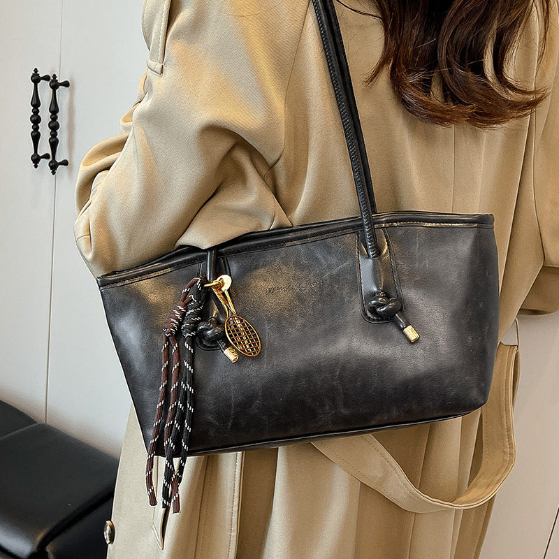 Elegant Structured Handbag — product view 2