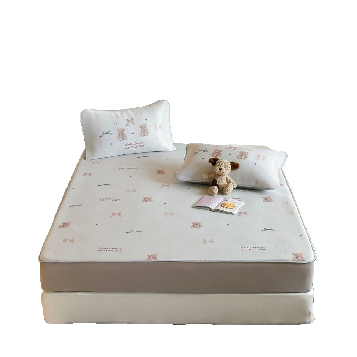 Floral fitted sheet set made of skin-friendly cotton with fine piping and slip-resistant underside — product view 5