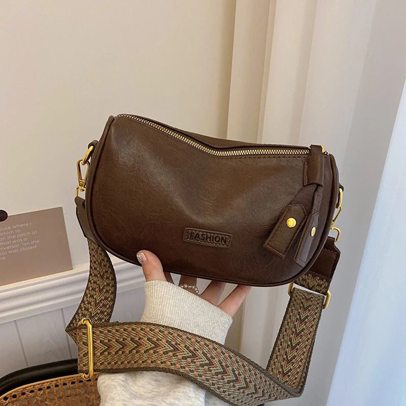 Chic Shoulder Bag LoungeYard — product view 2