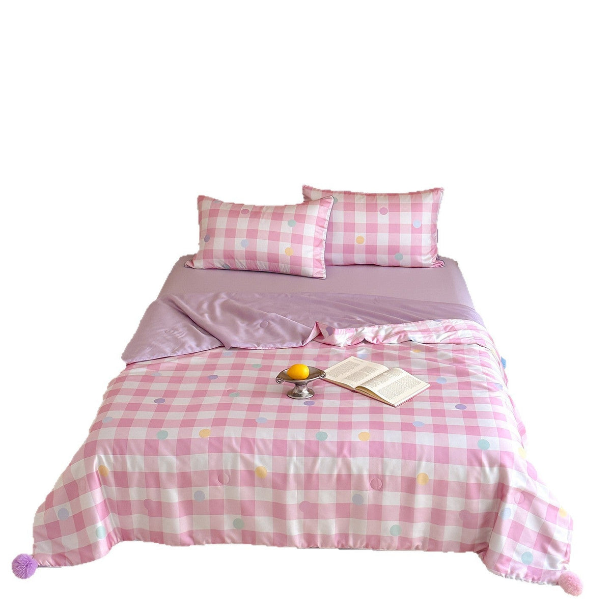Children's bedding set with quilted cozy blanket and checked dot pattern LoungeYard — product view 5