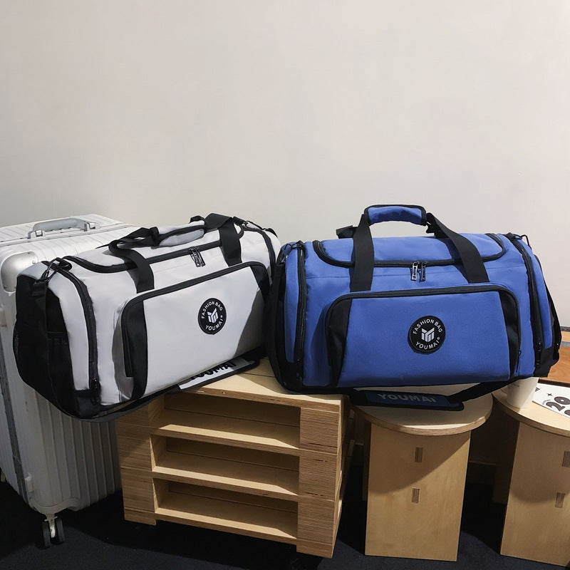 Versatile Travel Gym Bag LoungeYard — product view 4