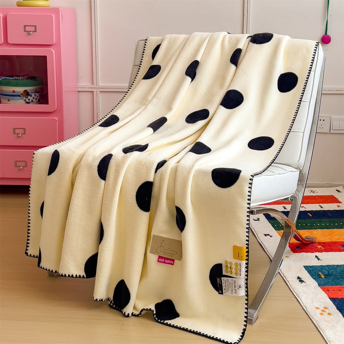 Polka Dot Fleece Throw Blanket — product view 2