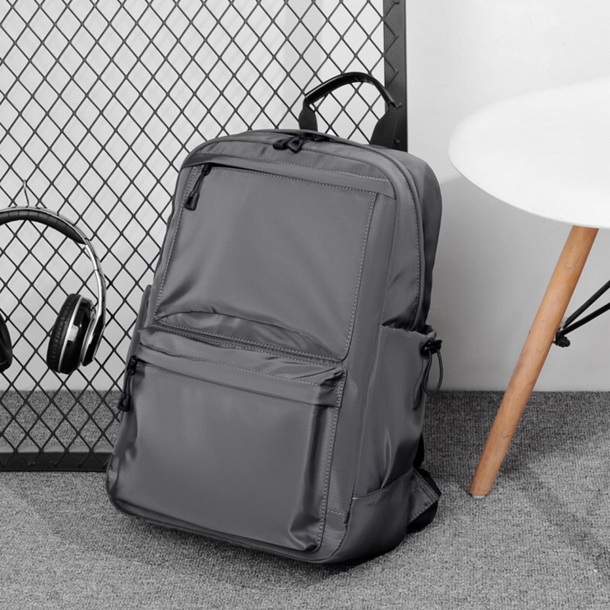 Multifunctional backpack with organizer compartments LoungeYard — product view 1