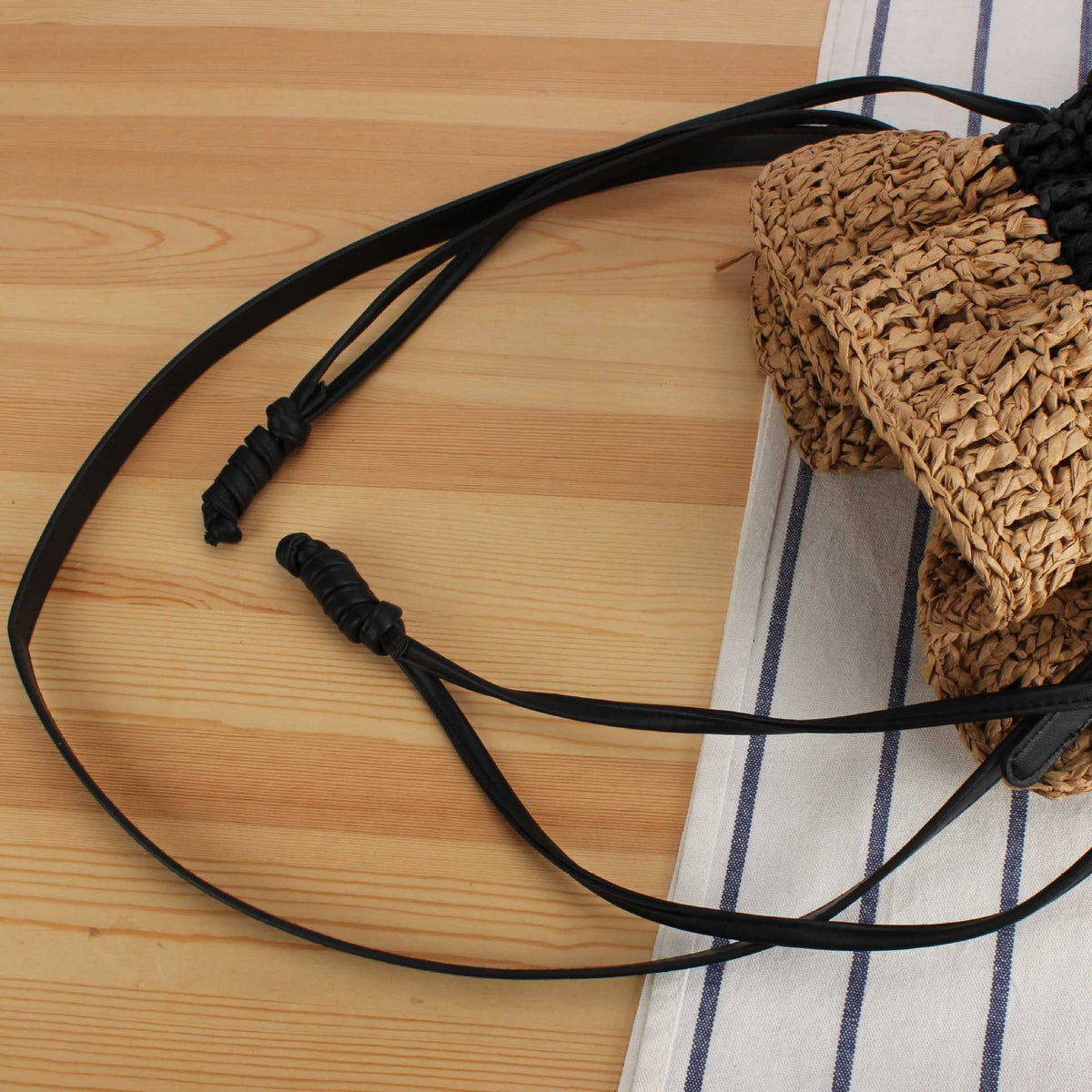 Braided crossbody bag with drawstring closure LoungeYard — product view 4