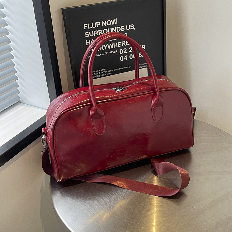 Elegant Weekend Bag in Vintage Style LoungeYard — product view 1
