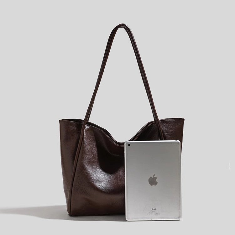 Sleek Textured Tote LoungeYard — product view 5