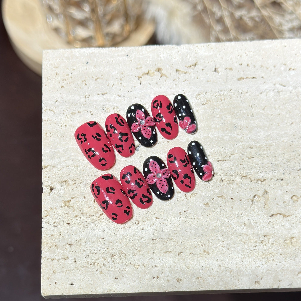 Artistic Leopard Print Press-On Nails — product view 2