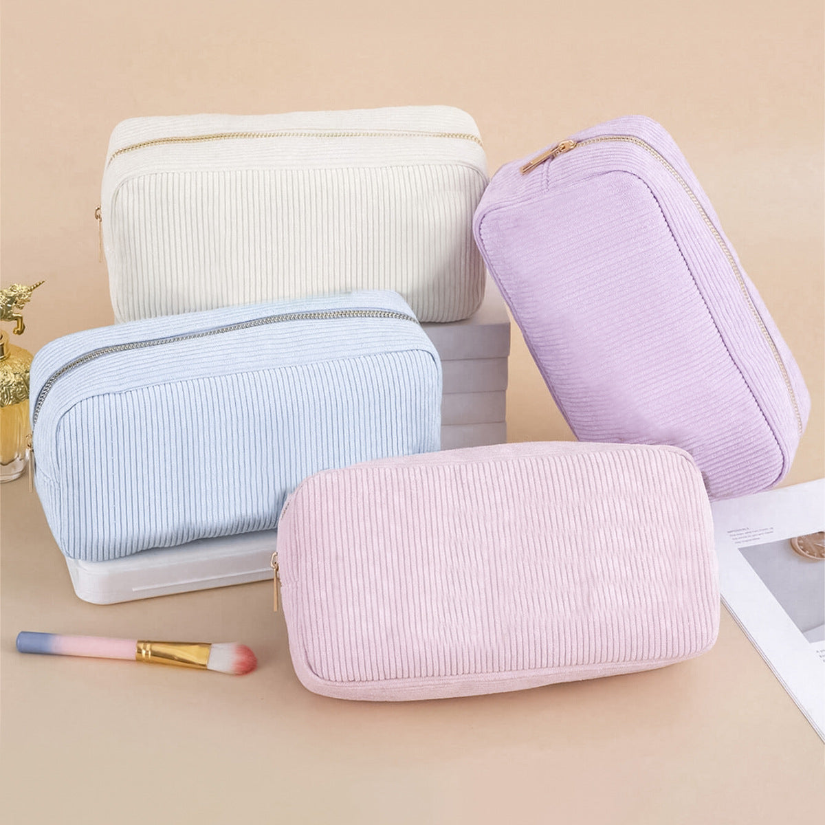 Elegant Cosmetic Bag LoungeYard — product view 1