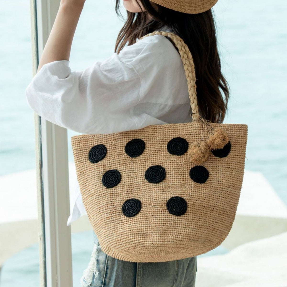 Braided beach bag with decorative 3D dot pattern LoungeYard — product view 2