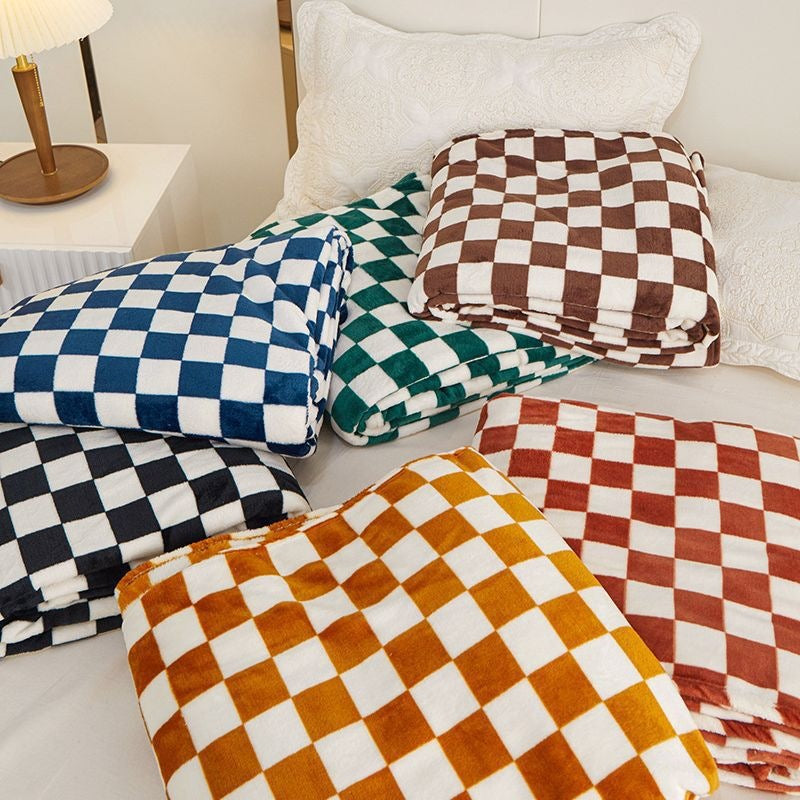 Checkered Fleece Throw Blanket — product view 1