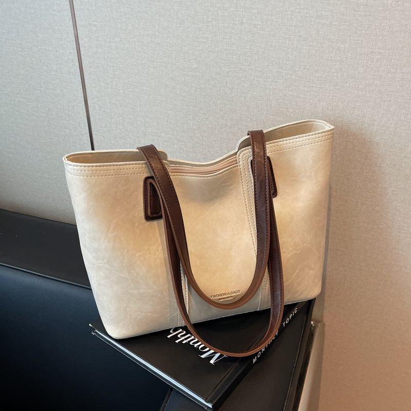 Modern Luxury Handheld Tote LoungeYard — product view 7