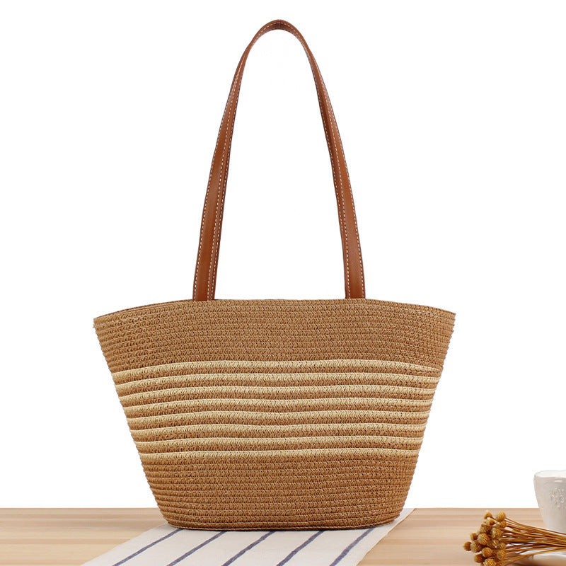 Beach bag with braided pattern and elegant leather handles LoungeYard — product view 5
