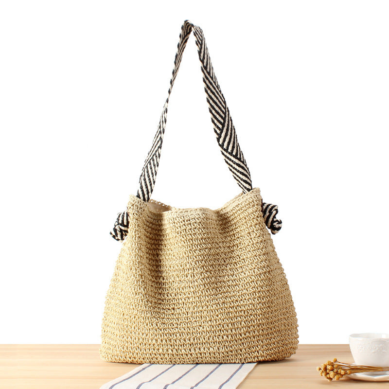 Elegant Beach Bag in Handmade Design LoungeYard — product view 1