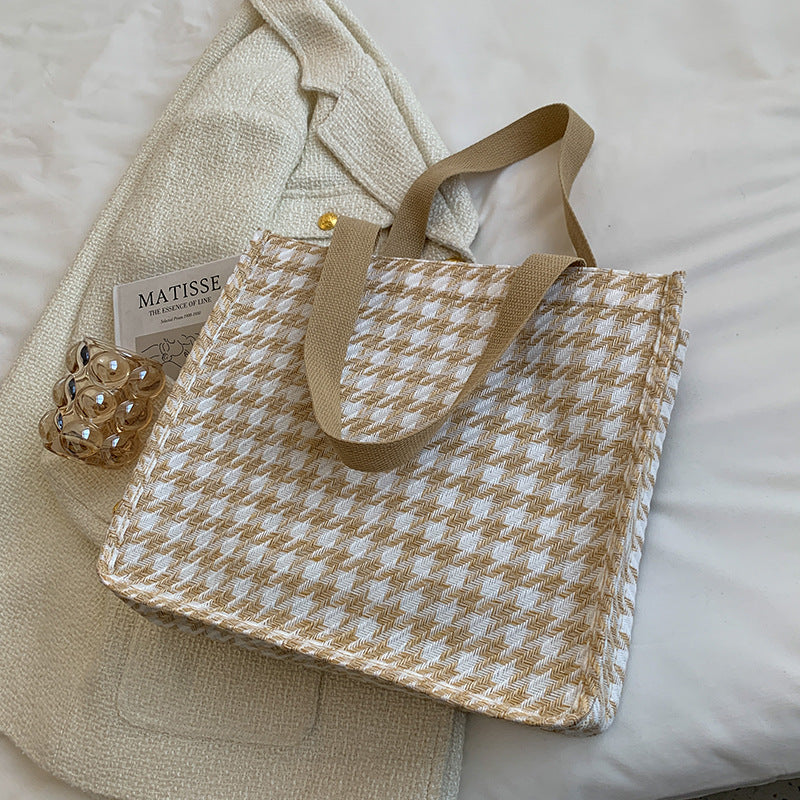 Charming Houndstooth Patterned Tote Bag — product view 2