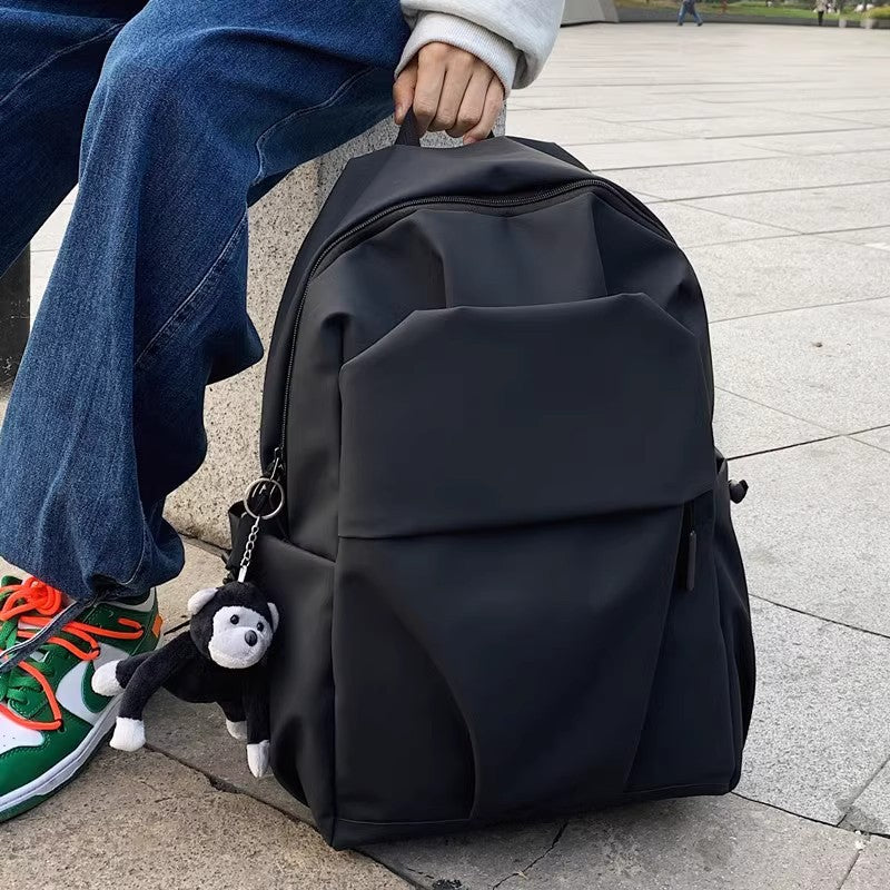 Functional backpack with innovative storage concept LoungeYard — product view 2