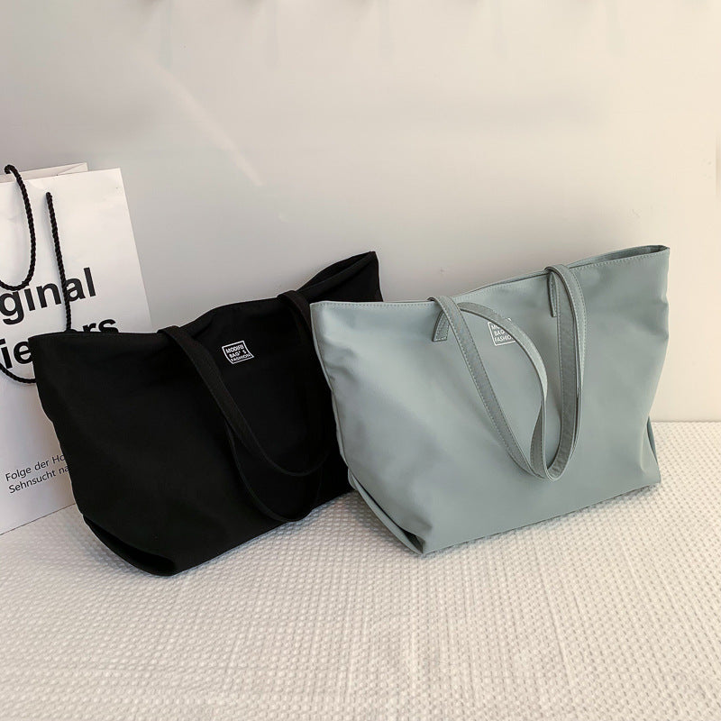 Functional Everyday Tote — product view 3