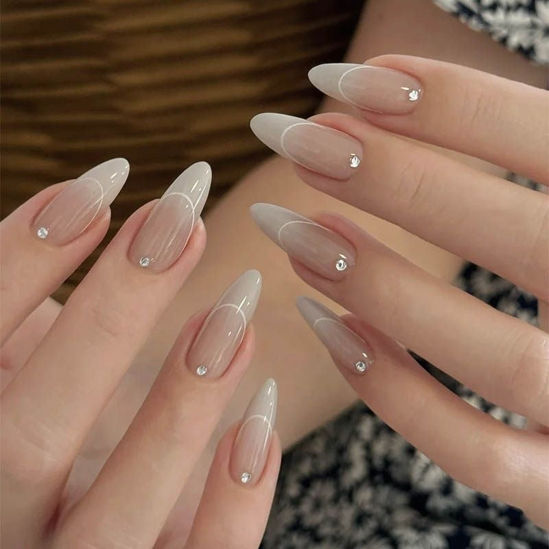Elegant Nail Art — product view 1