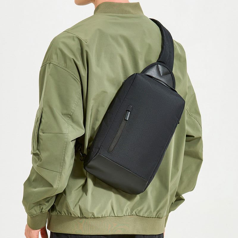 Ergonomic Lightweight Sling Pack LoungeYard — product view 4