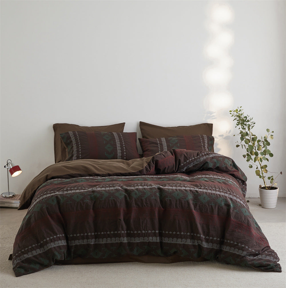 Bedding set made of cotton blend fabric with woven ethnic motif and reversible design — product view 6