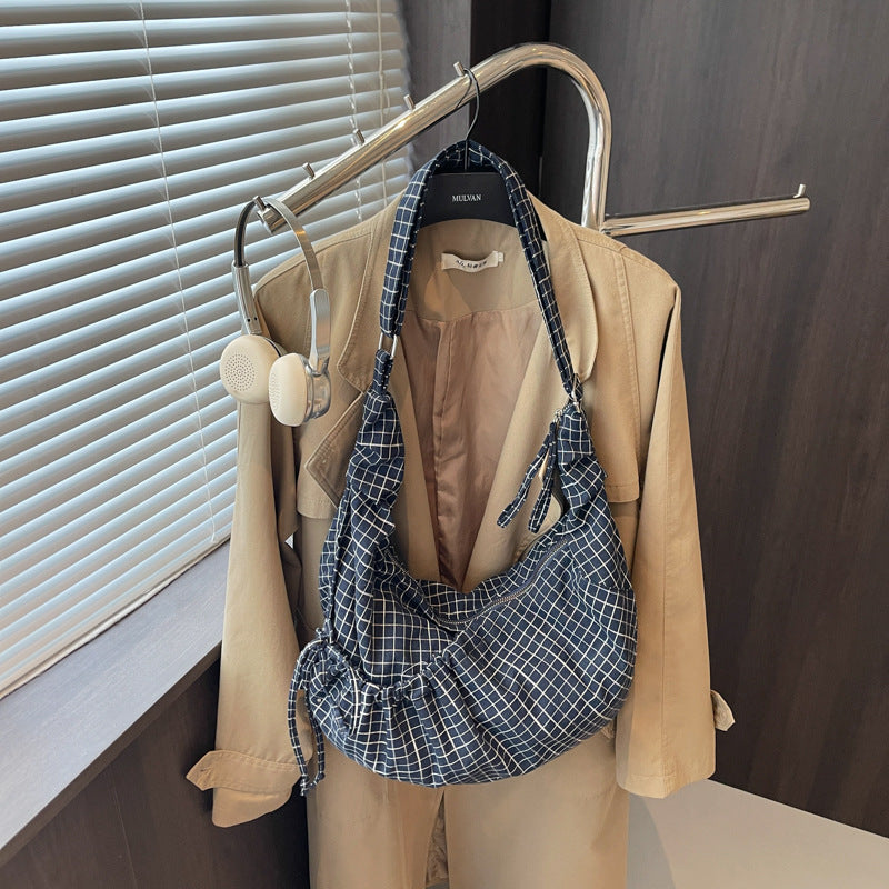 Cozy Oversized Utility Shoulder Bag — product view 4