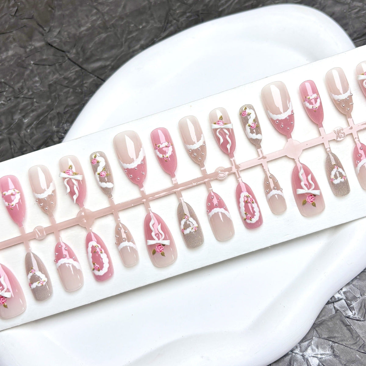 Decorative Floral Press-On Nail Art Set — product view 5