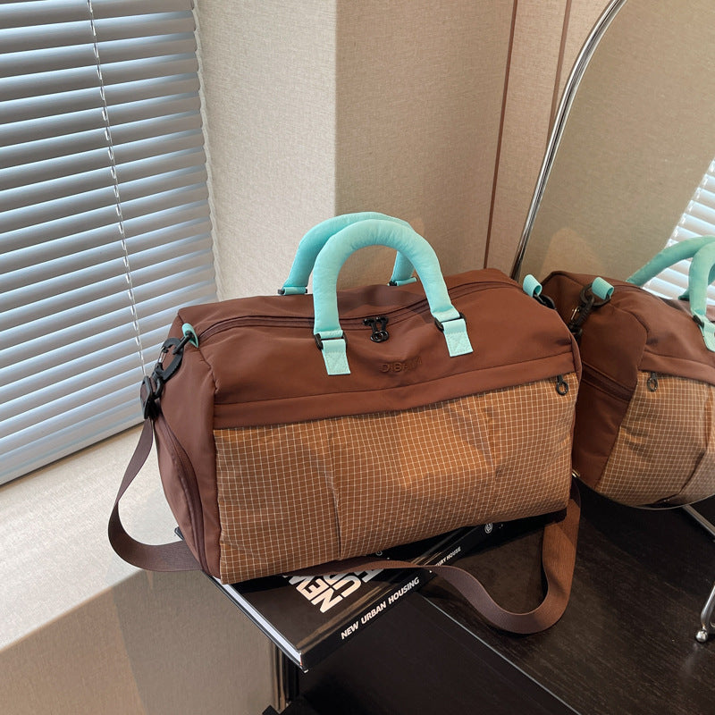 Versatile Gym and Travel Holdall LoungeYard — product view 2