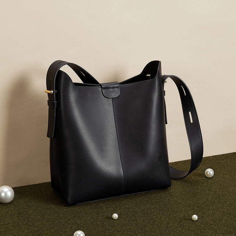 Stylish Versatile Shoulder Bag LoungeYard — product view 1