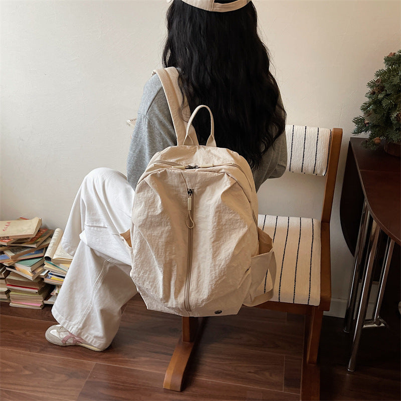 Lightweight Everyday Backpack LoungeYard — product view 3